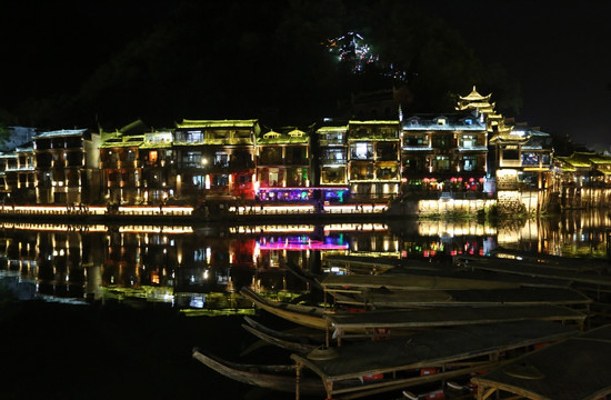 凤凰古城夜景