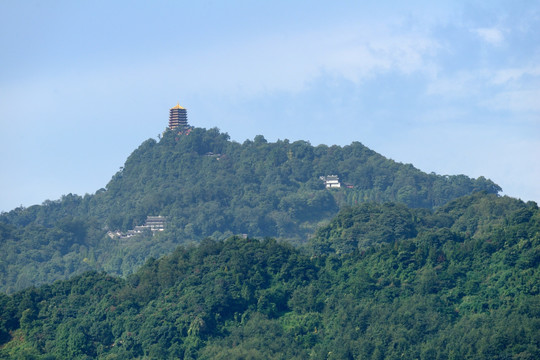 都江堰青城山远眺