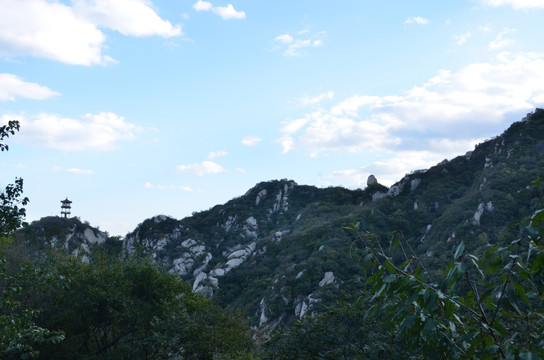 连绵起伏的大山山脉