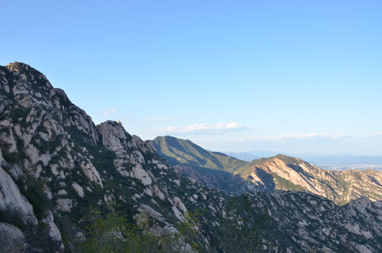 水墨画一样的大山