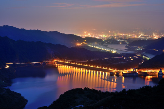 都江堰紫坪铺夜景