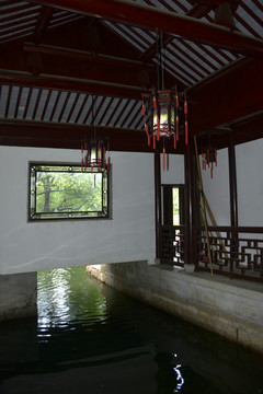 古猗園室內(nèi)船塢遨游