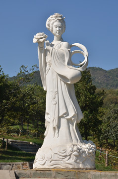牡丹仙子雕像