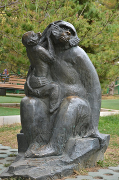 猩猩艺术雕塑
