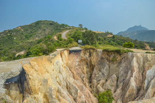 山路 塌方