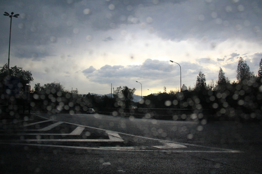 风雨 暴雨来临