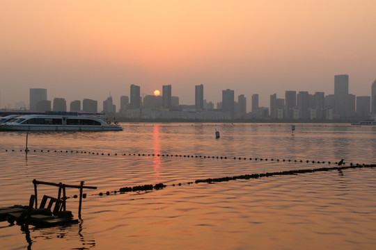 沙湖日落景色