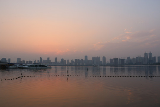 沙湖日落景色