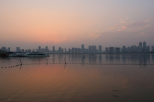 沙湖日落景色