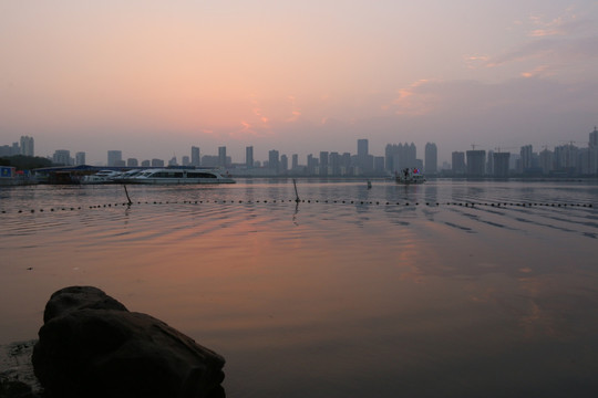 沙湖日落景色