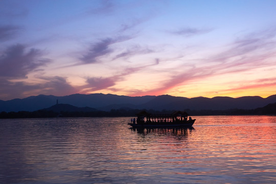 颐和园夜景jpg