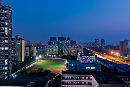 足球场 夜景