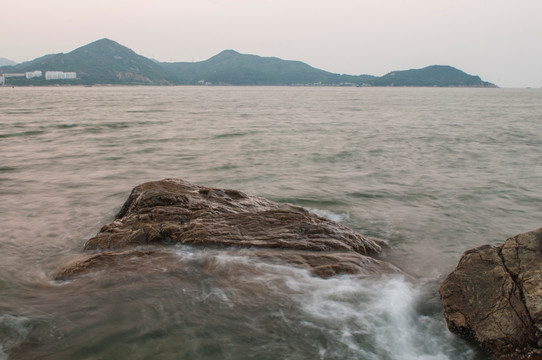 渔港的早晨 码头 海边礁石