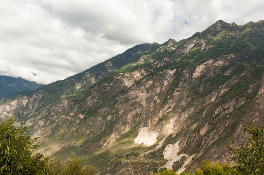 甲居藏乡大金川山景