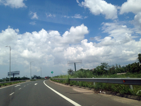 海口市 公路 天空 云彩 蓝天