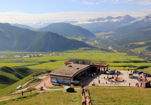 高原丹霞地貌青海卓尔山风景区