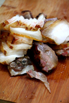 腊肉  切腊肉  美食图片