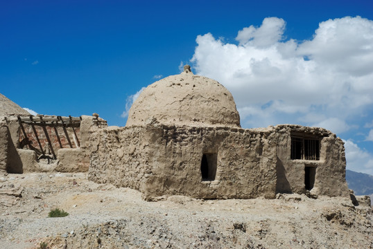 塔吉克族墓葬文化
