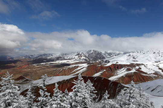 卓尔山雪景