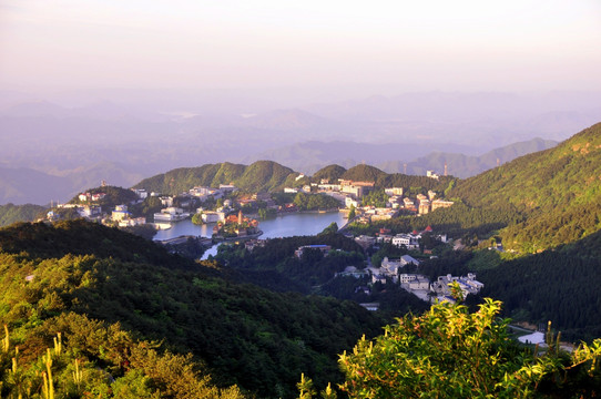 湖北九宫山全景