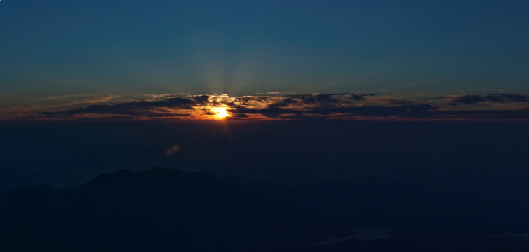 蓝色 日出 日落 泰山