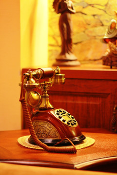 电话 古董 雕塑