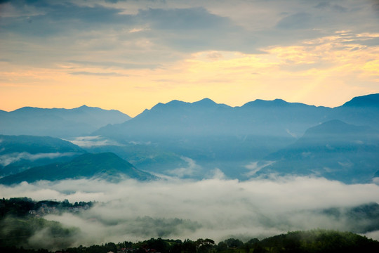 山 云海