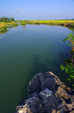 美丽河流