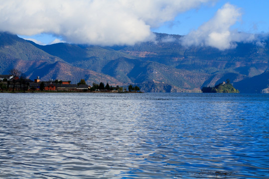 泸沽湖