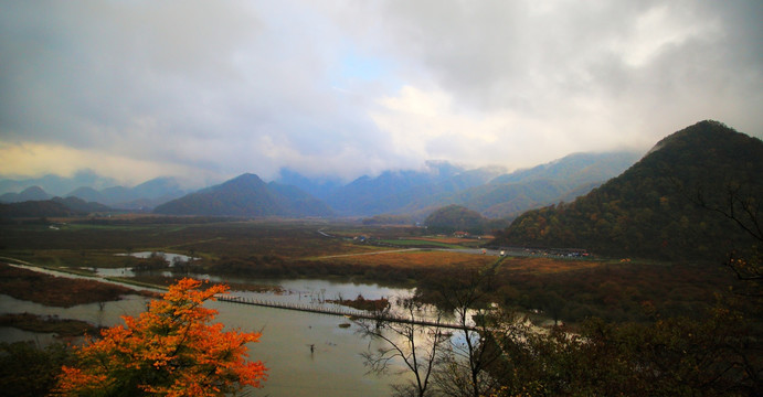 神龙架大九湖 山水景区 金秋