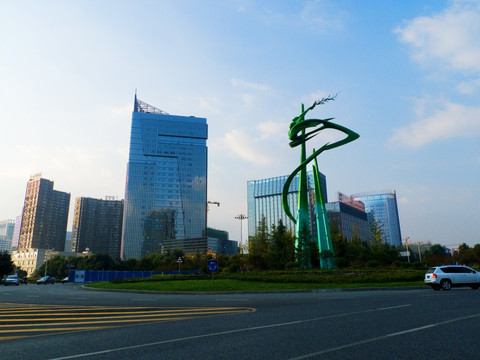 绿色未来雕塑