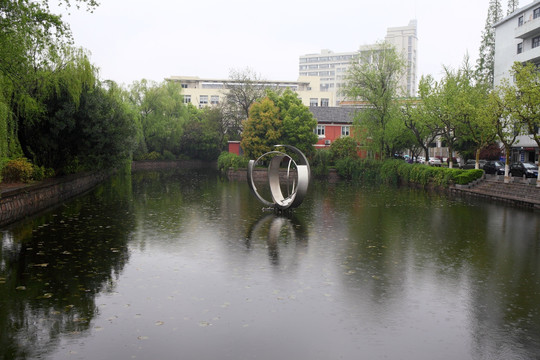 华东师范大学