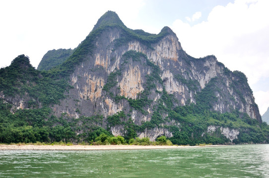 桂林九马画山