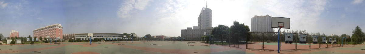 北京化工大学昌平校区篮球场全景