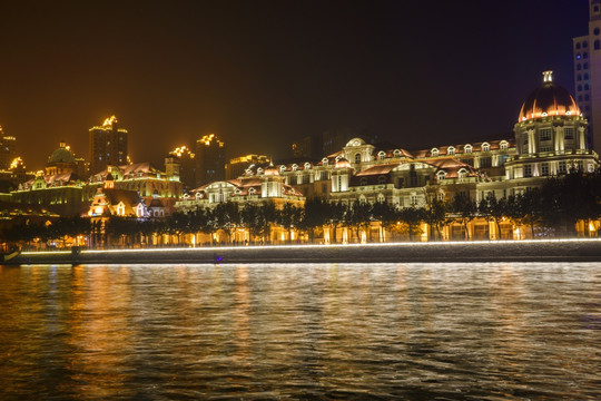 海河水岸夜色