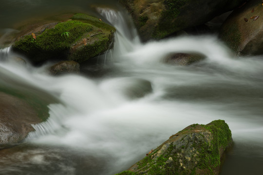 青城后山溪流