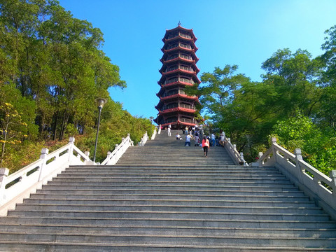 红花山公园和明塔 水泥阶梯