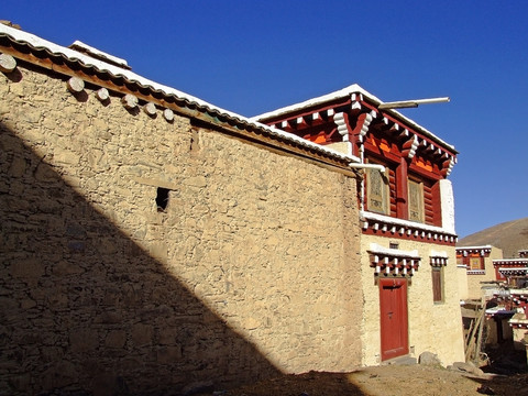 藏族民居的外墙