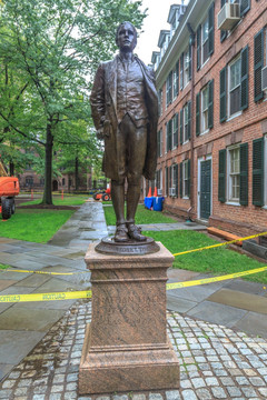 耶鲁大学 内森黑尔雕像