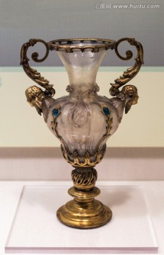 镶嵌镀金铜器的花瓶