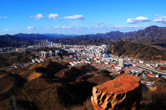 鸟瞰兴隆县城