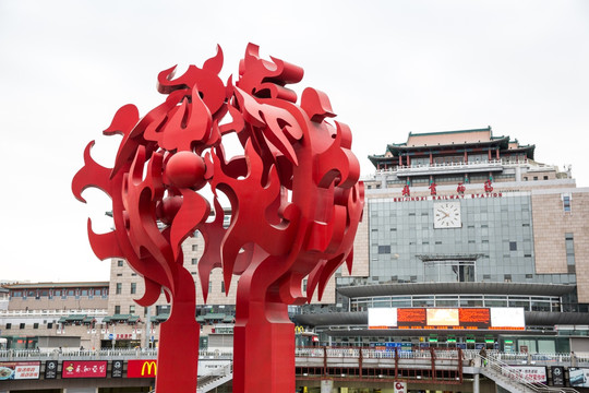 北京西客站 国风雕塑