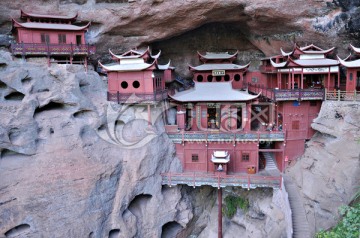 独木支撑的甘露岩寺