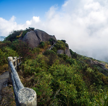 高山