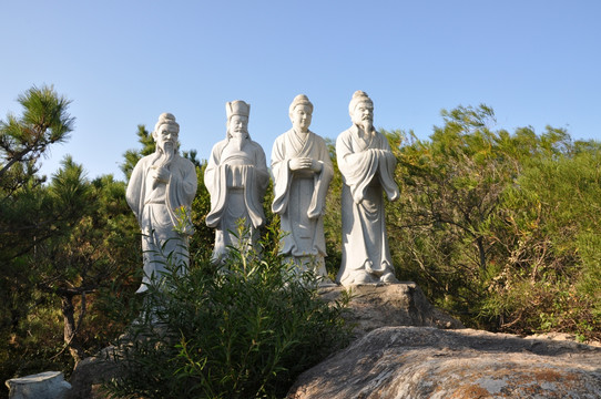妈祖雕塑群像