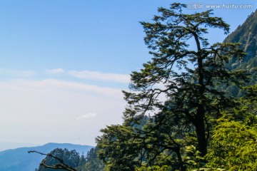 峨眉山