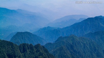 峨眉山