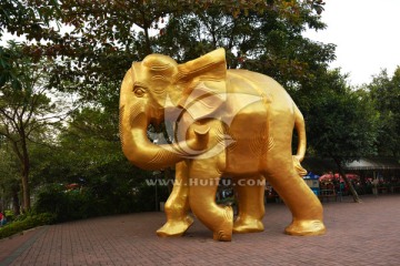 金色大象