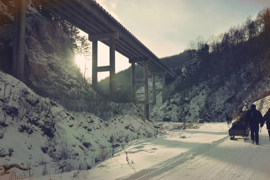 松岭雪村高架桥