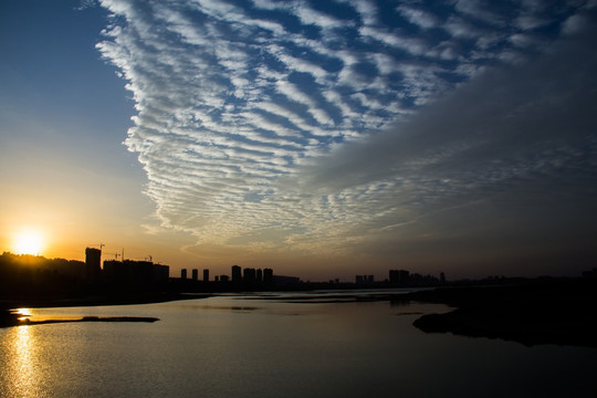 松雅湖日落夕阳剪影